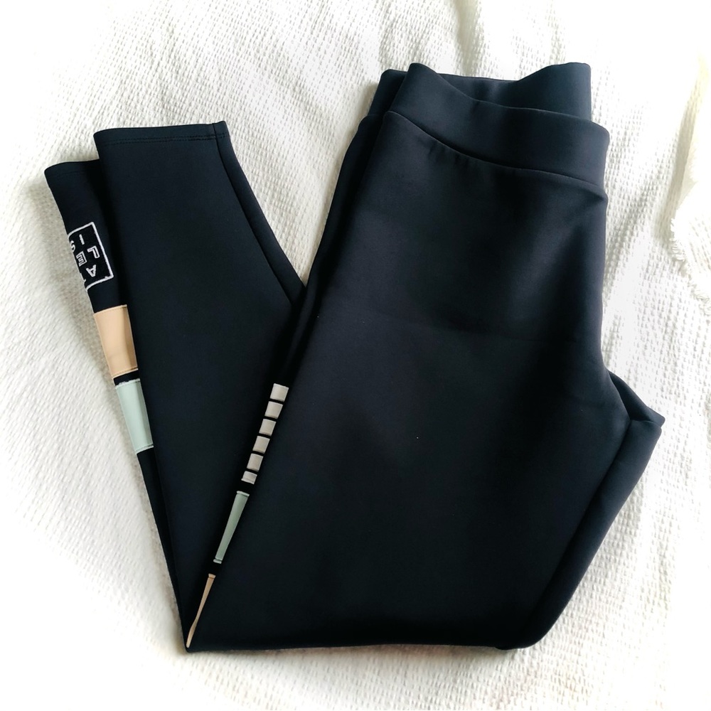 ATHLETEIST | L | Black Peach Aqua White Striped Rare Retro Thick Leggings